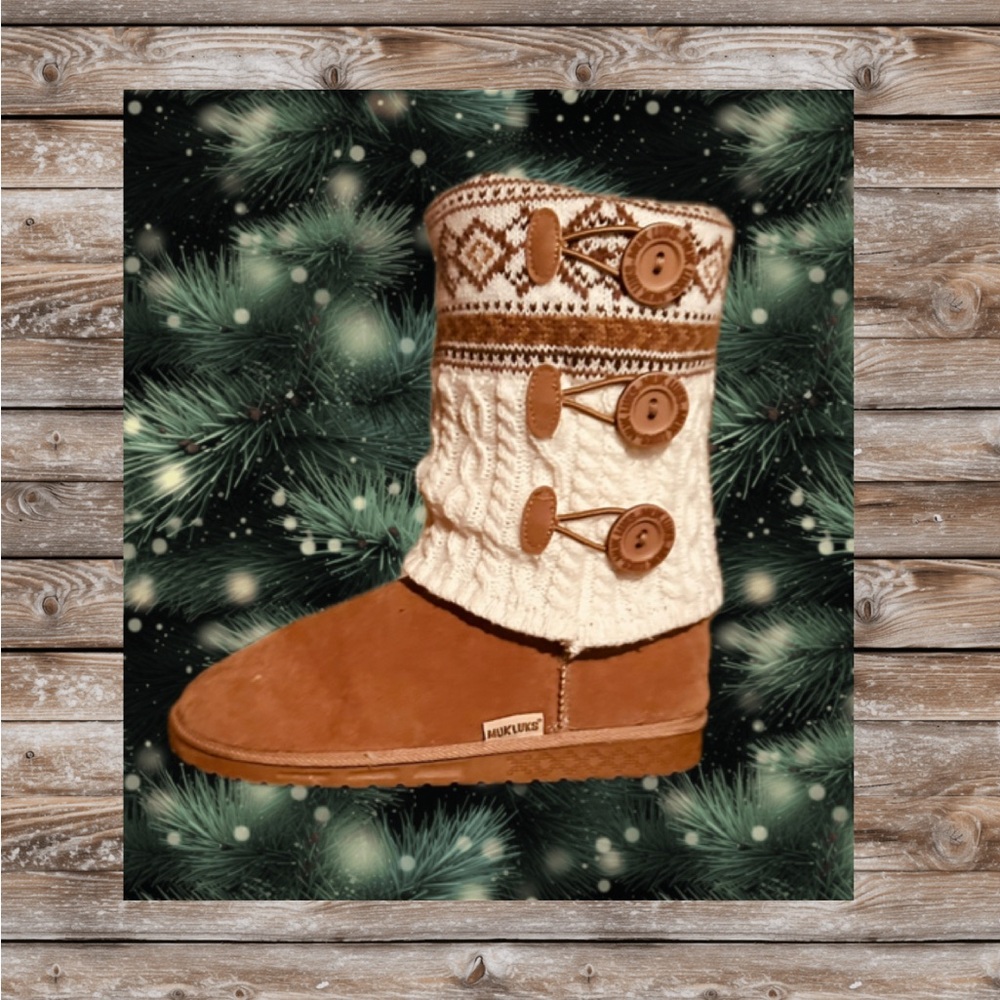 Muk Luks Cozy Cream and Camel Sweater Boot Button Details Fair Isle Print 11